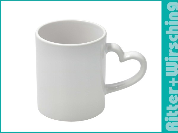 Tasse mit Henkel in Herzform